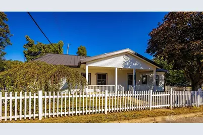 212 E 3rd Street, Lewisburg, OH 45338 - Photo 2