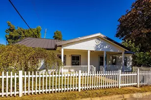 212 E 3rd St, Lewisburg, OH 45338 - Photo 2