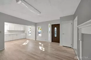 212 E 3rd St, Lewisburg, OH 45338 - Photo 8