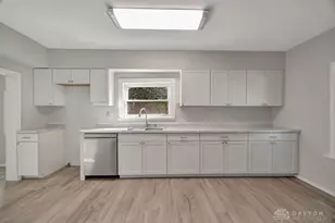 212 E 3rd St, Lewisburg, OH 45338 - Photo 12