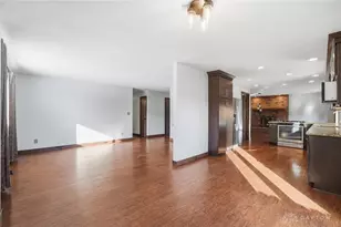 1520 Hillside Dr, Beavercreek, OH 45432 - Photo 8