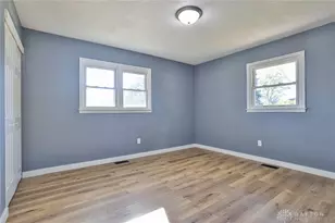 389 N Garber Dr, Tipp City, OH 45371 - Photo 16