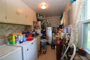 5889 Troy Rd, Springfield, OH 45502 - Photo 16