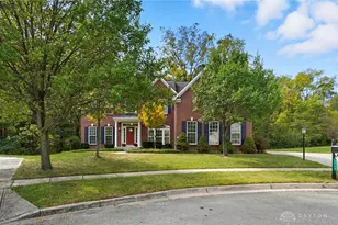 2584 Greenbrier Ct, Beavercreek, OH 45431 - Photo 4