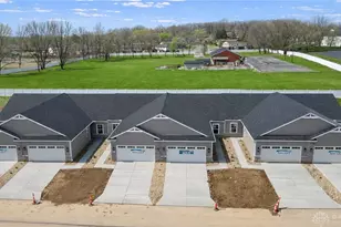 6834 Traditions St, Middletown, OH 45044 - Photo 2