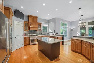 985 Gardenwood Pl, Centerville, OH 45458 - Photo 16