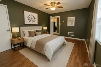 21 E Siebenthaler Avenue, Dayton, OH 45405 - Photo 4