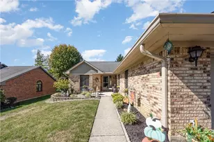 23 Pheasant Run Cir, Springboro, OH 45066 - Photo 2