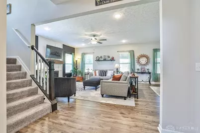 1223 Waterbury Drive, Franklin, OH 45005 - Photo 6