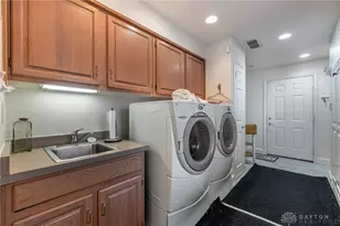 1464 West Alex Bell Road, Washington Twp, OH 45459 - Photo 28