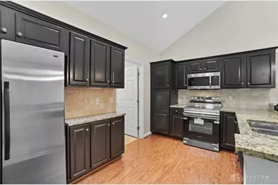 4704 Cobblestone Drive, Tipp City, OH 45371 - Photo 4