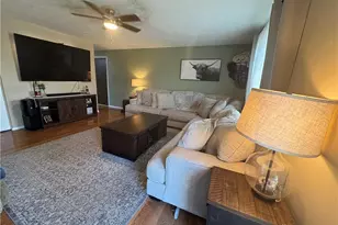 6089 Green Knolls Dr, Dayton, OH 45424 - Photo 2