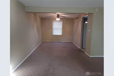 802 Nordhoff Farm Drive, Clayton, OH 45322 - Photo 4