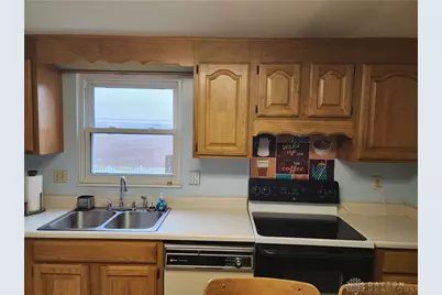 802 Nordhoff Farm Drive, Clayton, OH 45322 - Photo 6