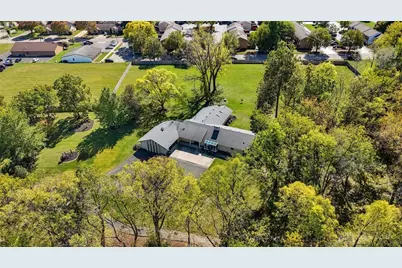 573 Arlington Road, Brookville, OH 45309 - Photo 2