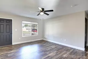 2306 Southlea Dr, Dayton, OH 45459 - Photo 2