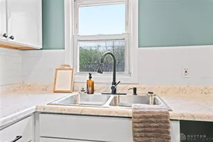 852 Princeton Ave, Fairborn, OH 45324 - Photo 8