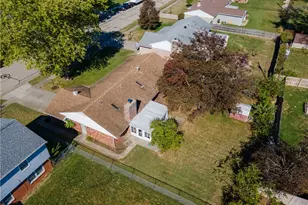 1075 Crestview Dr, Troy, OH 45373 - Photo 12