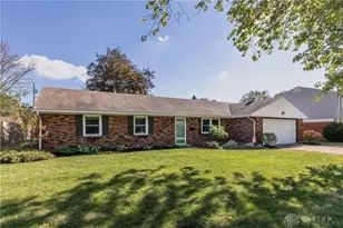 1075 Crestview Dr, Troy, OH 45373 - Photo 2