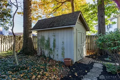 1013 Arapaho Trail, Tipp City, OH 45371 - Photo 32