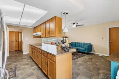 2386 E Rahn Road, Dayton, OH 45440 - Photo 12