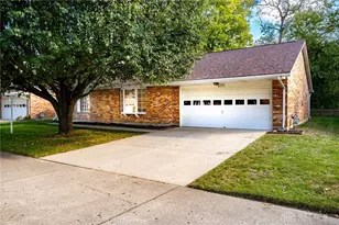 6724 Willow Creek Dr, Dayton, OH 45424 - Photo 2