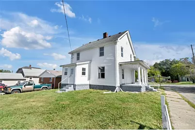 878 N Detroit Street, Xenia, OH 45385 - Photo 2