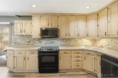 965 Oak Dale Drive, Xenia Twp, OH 45385 - Photo 12