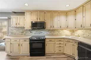 965 Oak Dale Dr, Xenia Twp, OH 45385 - Photo 12