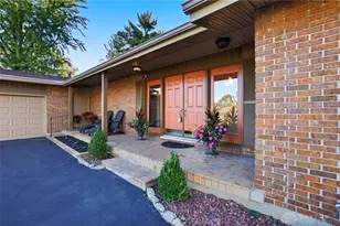 965 Oak Dale Dr, Xenia Twp, OH 45385 - Photo 2