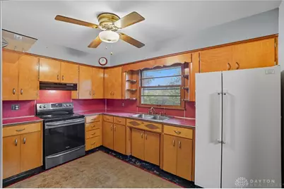 8375 Peters Pike, Dayton, OH 45414 - Photo 12