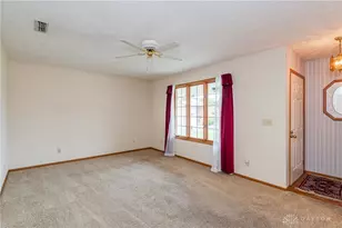 5907 Beech Ct, Dayton, OH 45424 - Photo 4