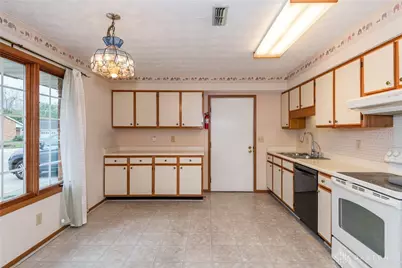 5907 Beech Court, Dayton, OH 45424 - Photo 8