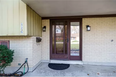 325 Beechgrove Drive, Englewood, OH 45322 - Photo 4