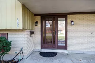 325 Beechgrove Dr, Englewood, OH 45322 - Photo 4