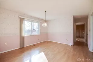 325 Beechgrove Dr, Englewood, OH 45322 - Photo 12