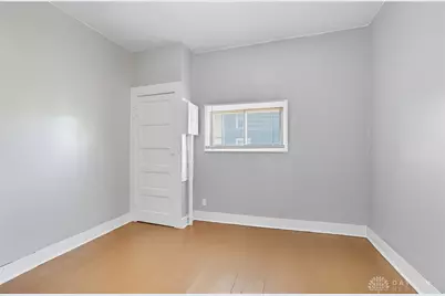 240 E College, Springfield, OH 45503 - Photo 8