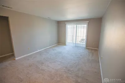 2223 Crew Circle, Dayton, OH 45439 - Photo 6