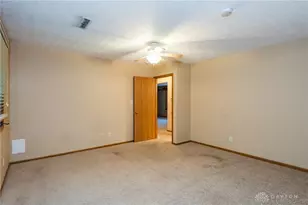 6686 Oakwood Ln, Dayton, OH 45424 - Photo 24