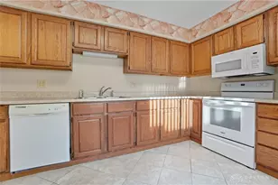 826 Pine Needles Dr, Dayton, OH 45458 - Photo 14