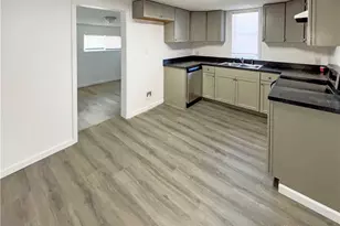 214 Morrow St, Greenville, OH 45331 - Photo 6