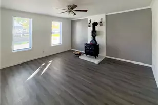 214 Morrow St, Greenville, OH 45331 - Photo 4