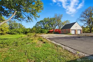 2520 Harshman Rd, Dayton, OH 45424 - Photo 40