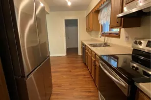 1811 Greenbriar Dr, Troy, OH 45373 - Photo 4