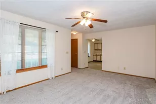 6936 Willow Tree Ln, Dayton, OH 45424 - Photo 8