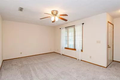 6936 Willow Tree Lane, Dayton, OH 45424 - Photo 6