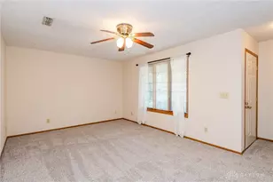 6936 Willow Tree Ln, Dayton, OH 45424 - Photo 6