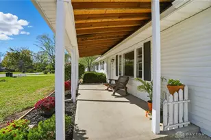 6496 Lorraine Dr, Middletown, OH 45042 - Photo 2