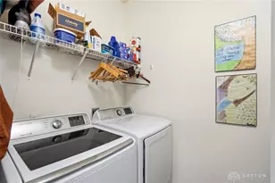 3318 Heatherstone Dr, Troy, OH 45373 - Photo 32