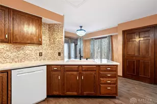 587 Cottingwood Ct, Dayton, OH 45429 - Photo 28